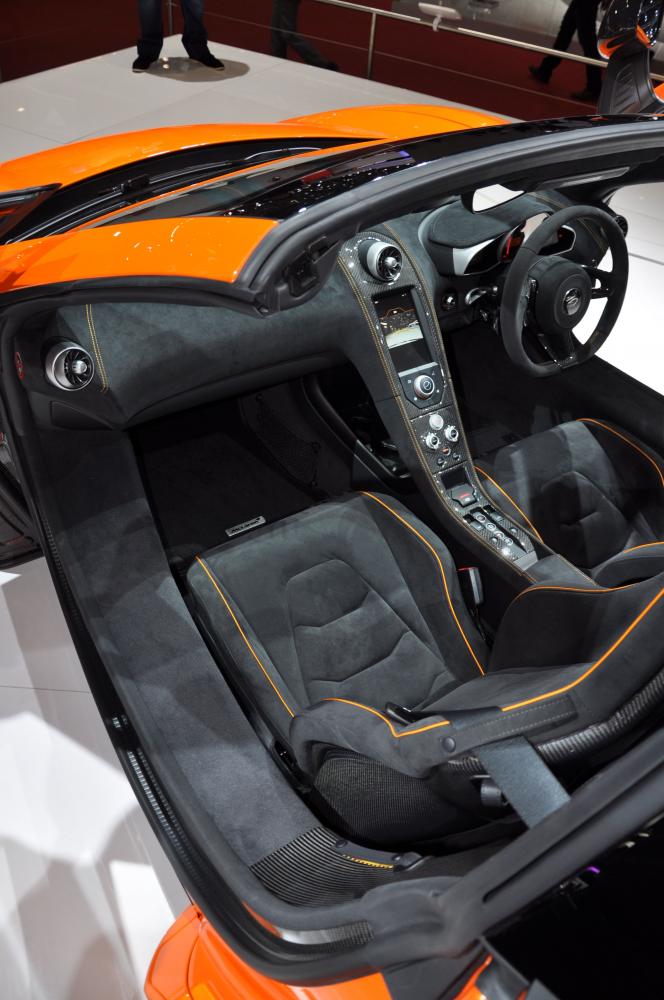  - McLaren 650S Spider