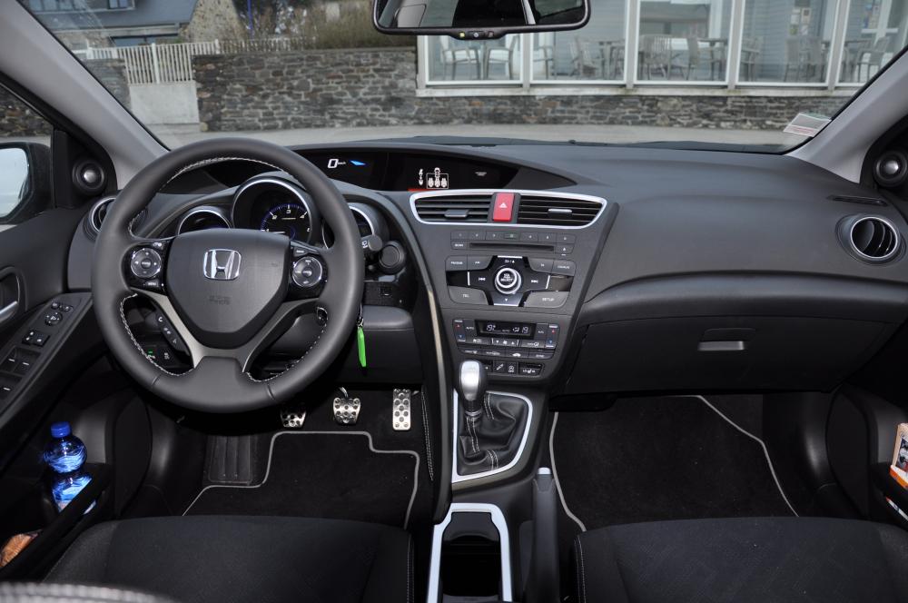  - Honda Civic Tourer 1.6 i-DTEC 120 ch (2013)
