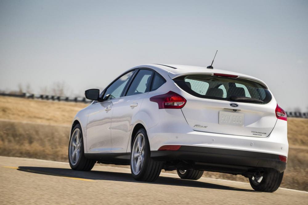 - Ford Focus tricorps restylée