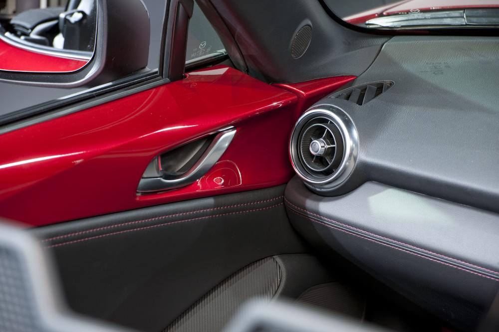  - Mazda MX-5 2015