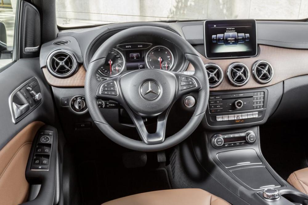  - Mercedes Classe B Facelift 2015