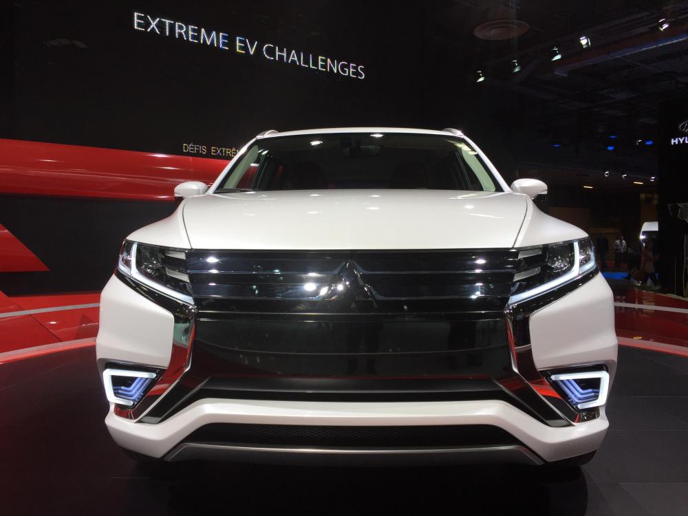  - Mitsubishi Outlander PHEV Concept-S 