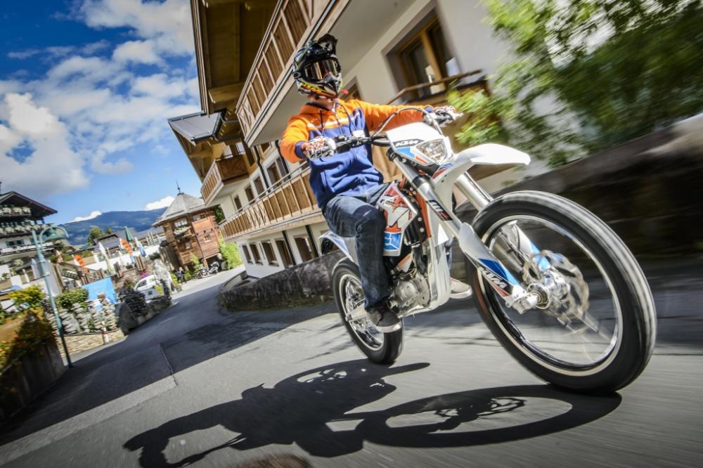  - KTM Freeride E : les motos électriques orange dispos pour 2015 + tarifs