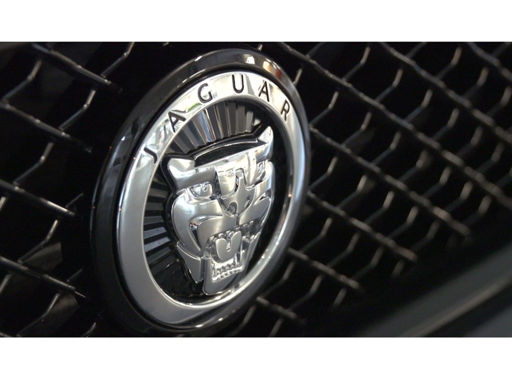  - Jaguar XKR-S