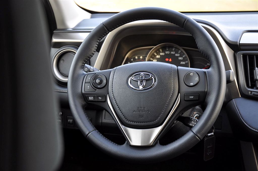  - Toyota RAV4 2013