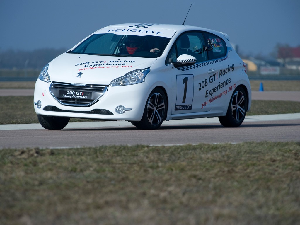 - Peugeot 208 GTi Racing Experience