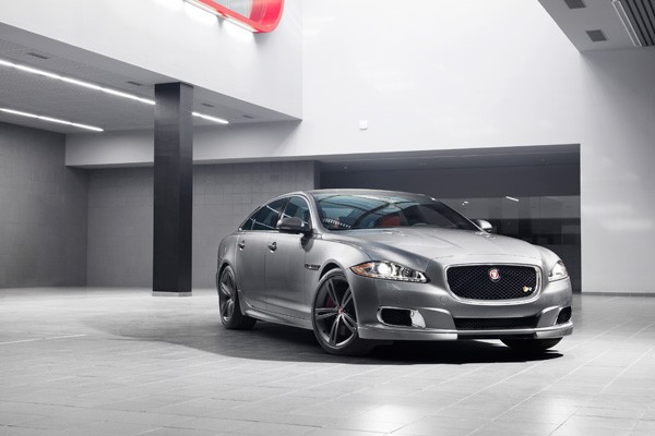  - Jaguar gamme R : toutes griffes dehors depuis 25 ans