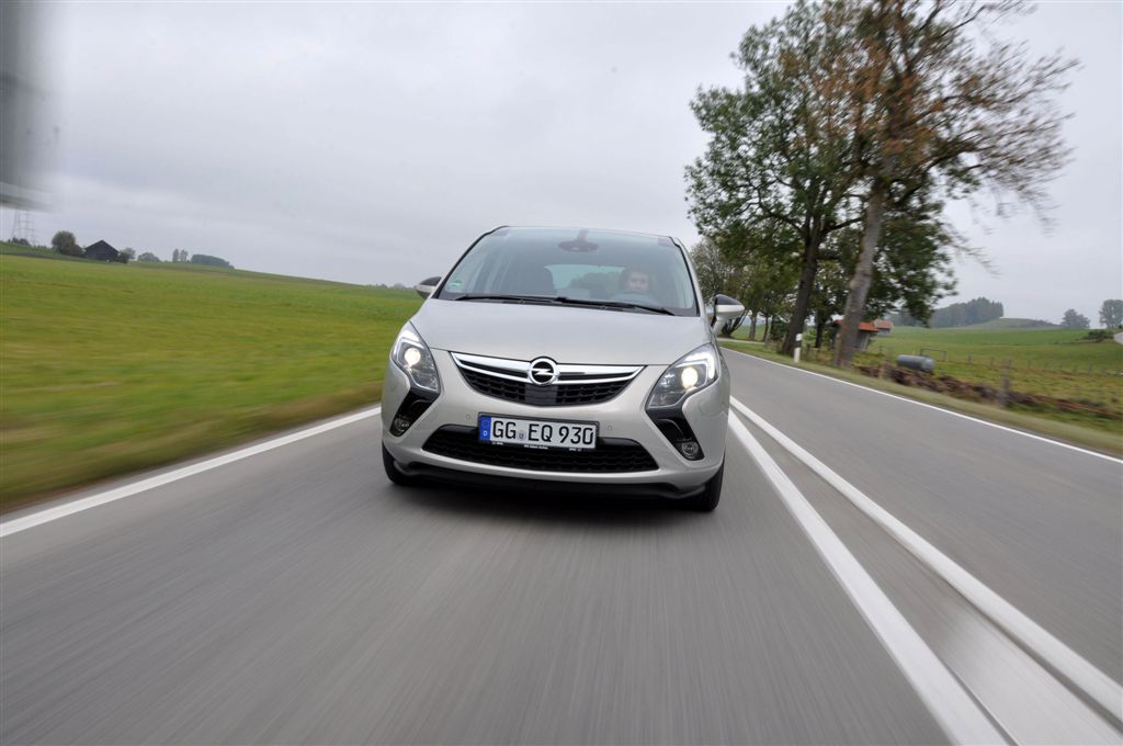  - Opel Zafira Tourer 1.6 CDTI 136 