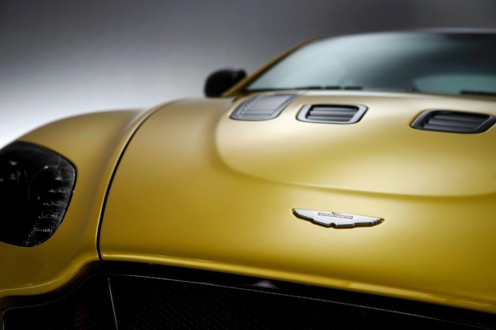  - Aston Martin V12 Vantage S