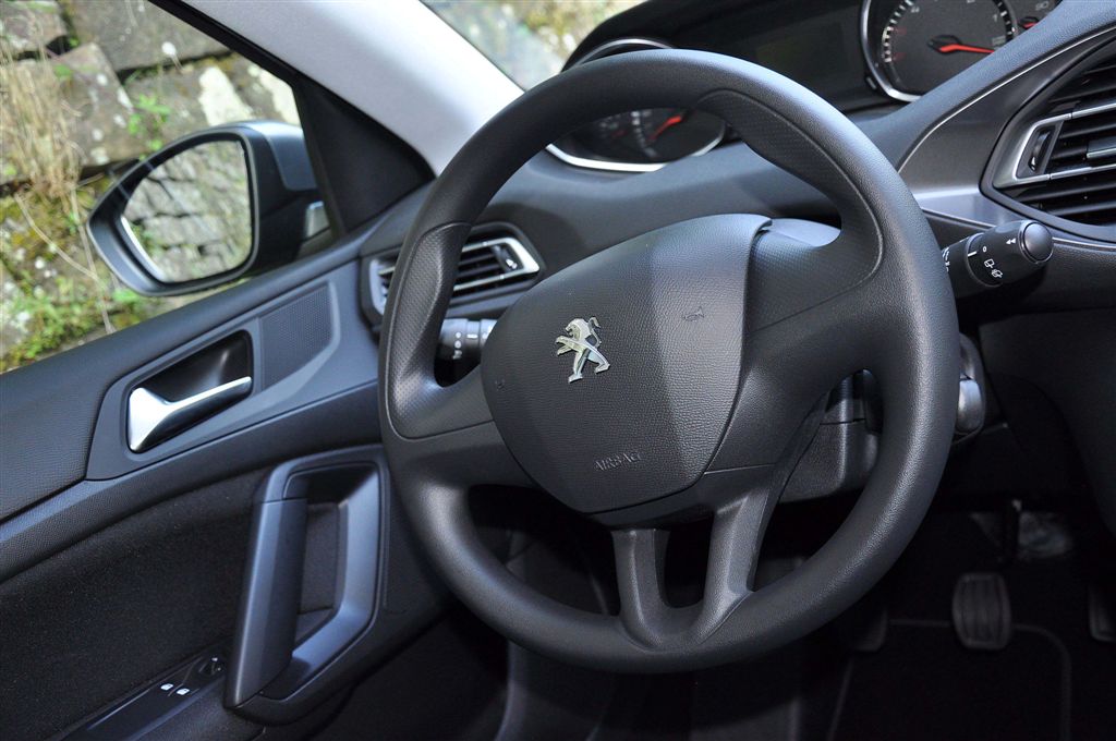  - Peugeot 308 (essai - 2014)