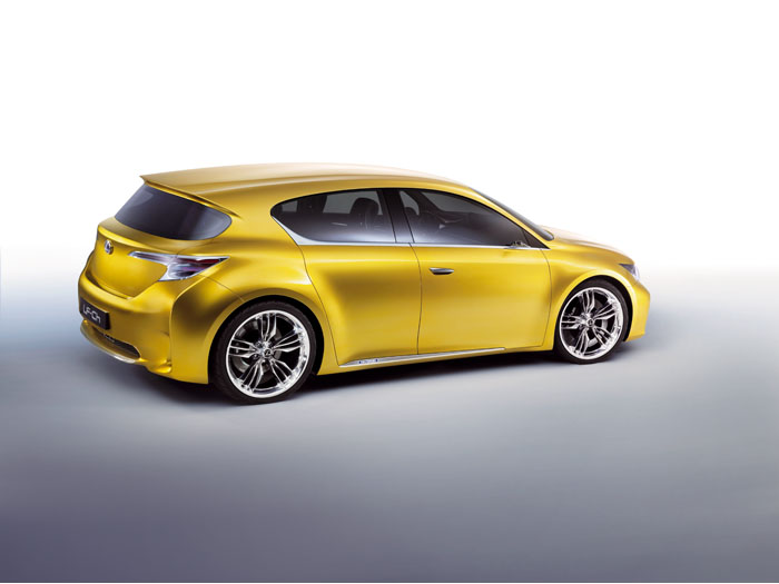  - Lexus Concept LF-CH