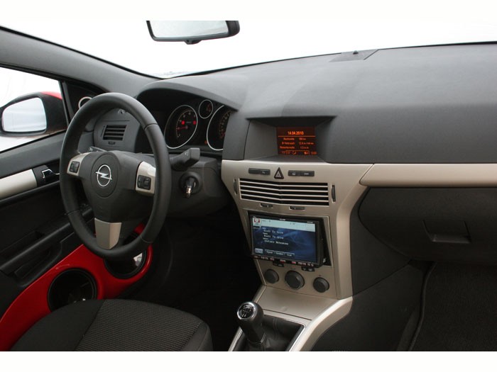  - Opel Astra H GTC Rockford Fosgate