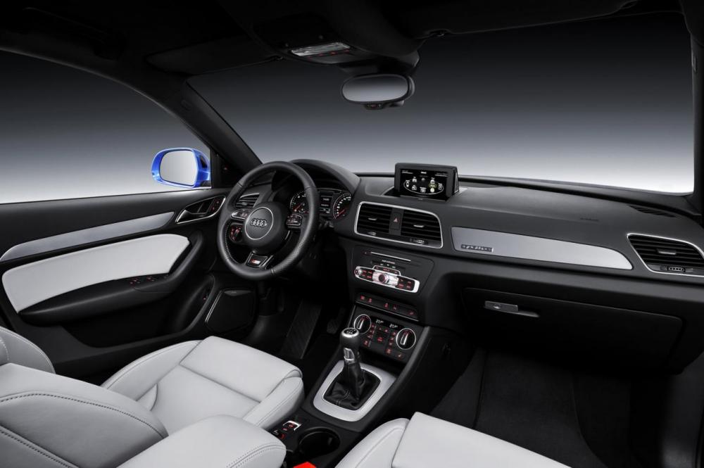  - Audi Q3 2015