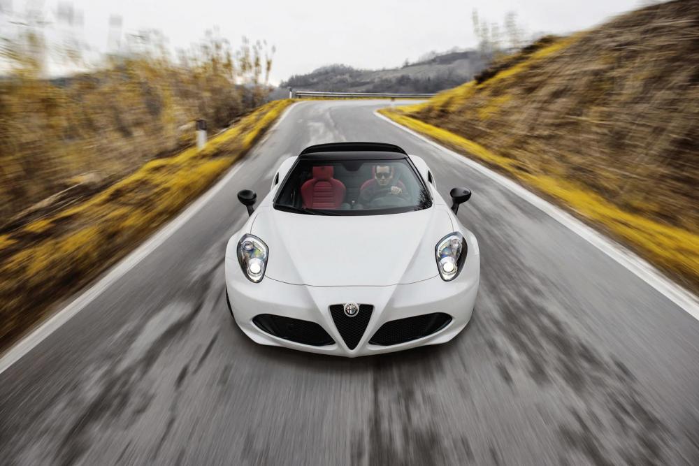  - Alfa Romeo 4C Spider 2015 (officiel)