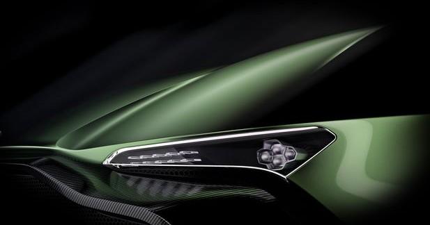  - Aston Martin Vulcan 2015 (officiel)