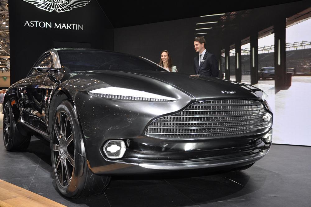  - Aston Martin DBX