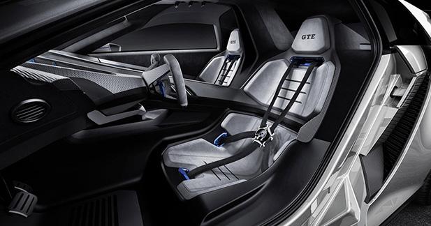 - Volkswagen Golf GTE Sport Concept 