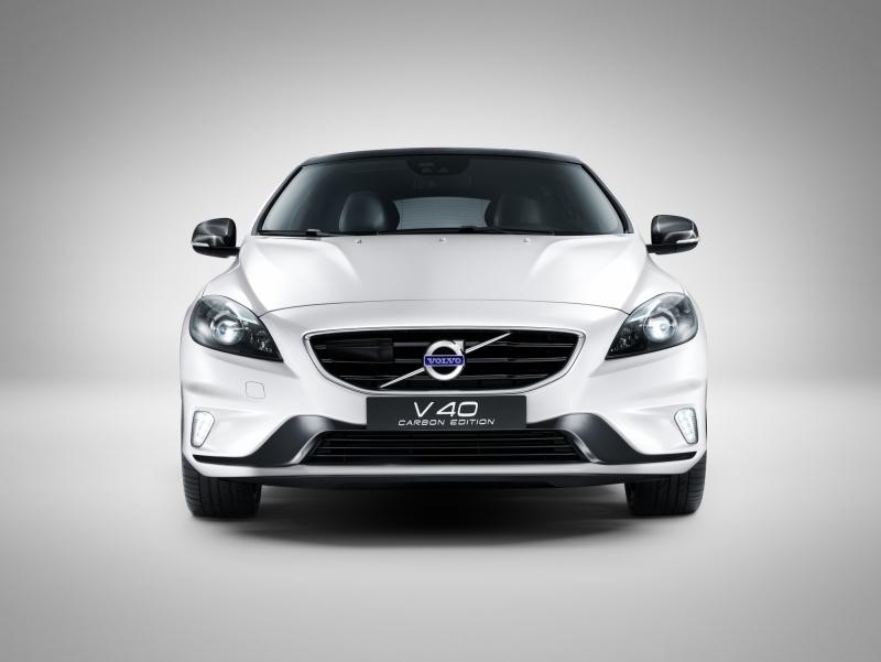  - Volvo V40 Carbon Edition