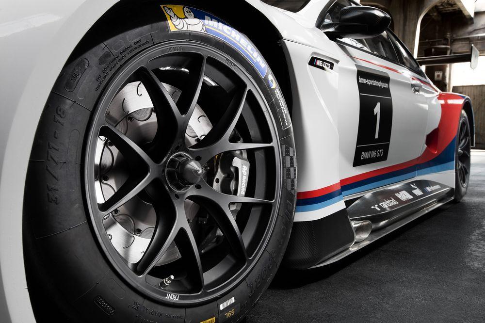 BMW M6 GT3 (officiel)