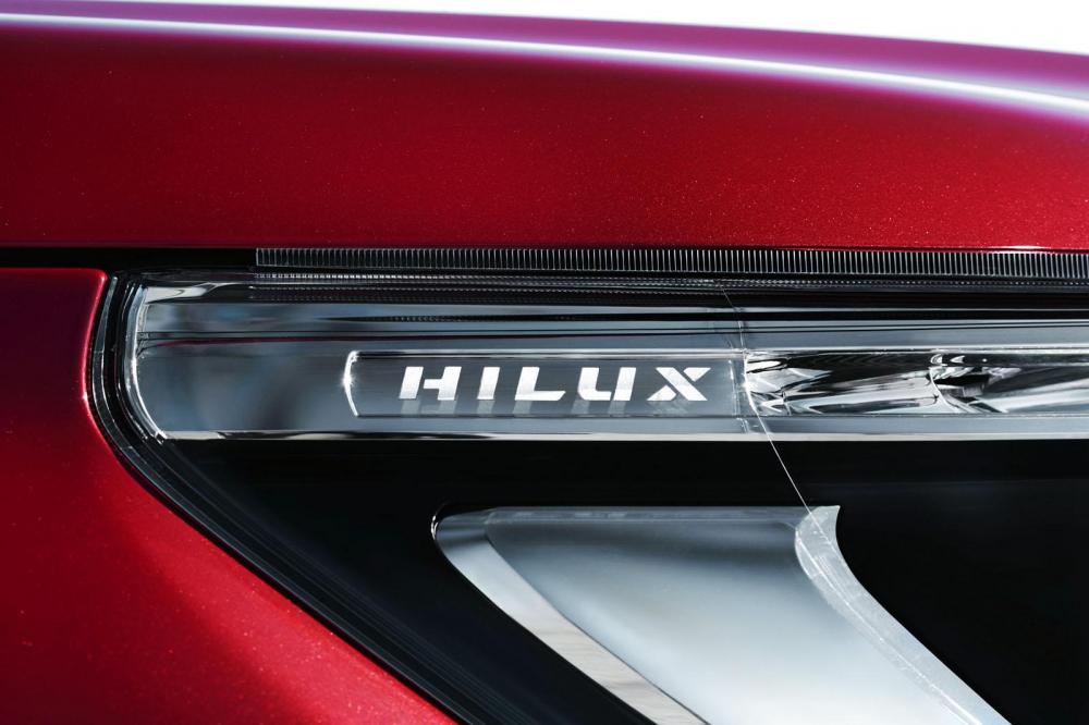  - Toyota Hilux 2016 (officiel)