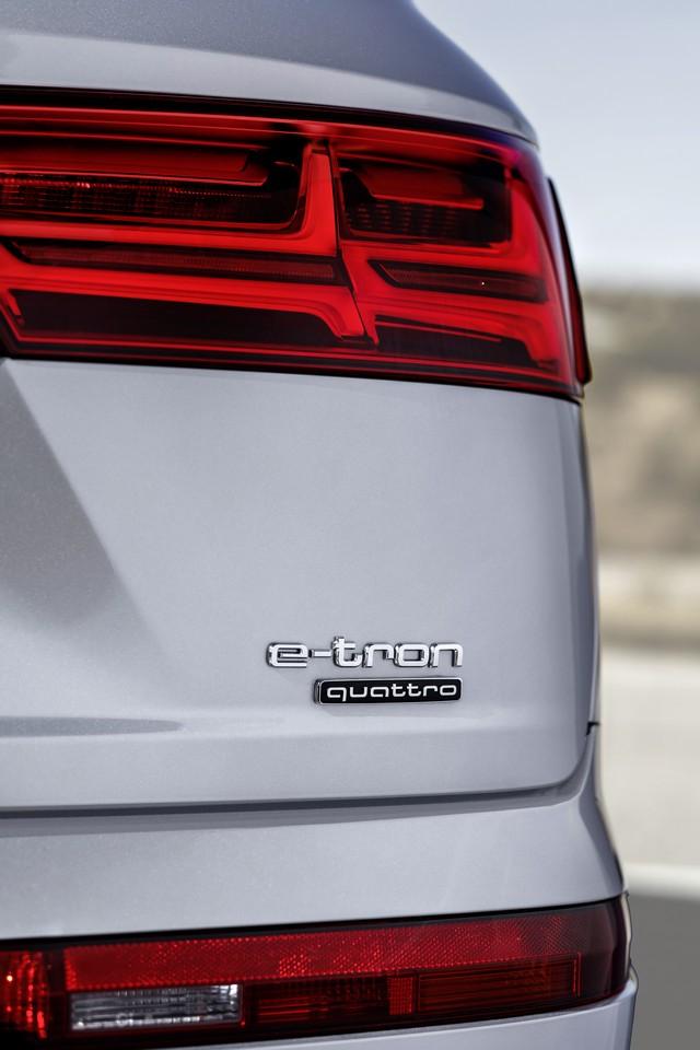 - Audi Q7 etron 2016 (officiel)