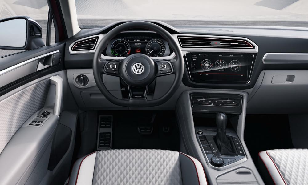  - Volkswagen Tiguan GTE Active Concept (Detroit 2016)