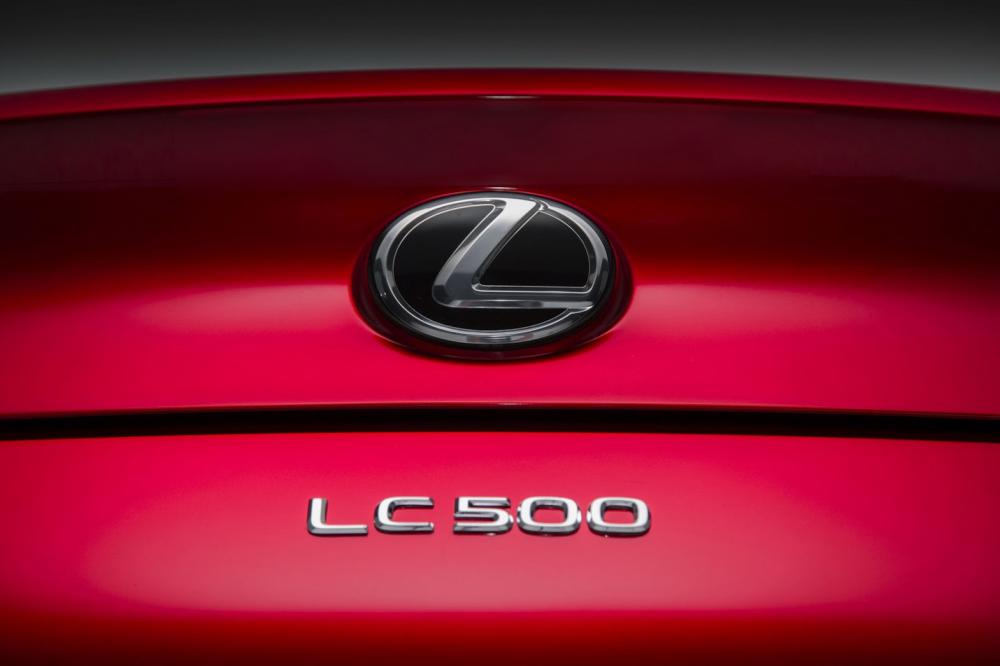  - Lexus LC 500 2016 (officiel)