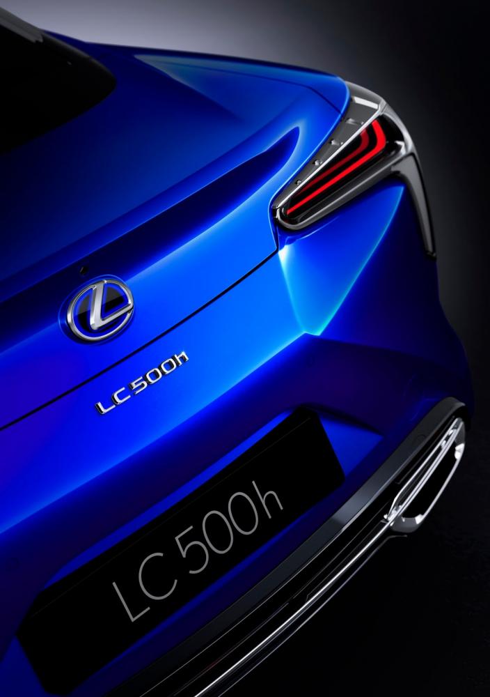 - Lexus LC 500h 2016 (officiel)