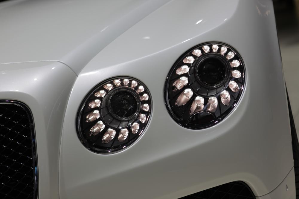  - Bentley Flying Spur V8S