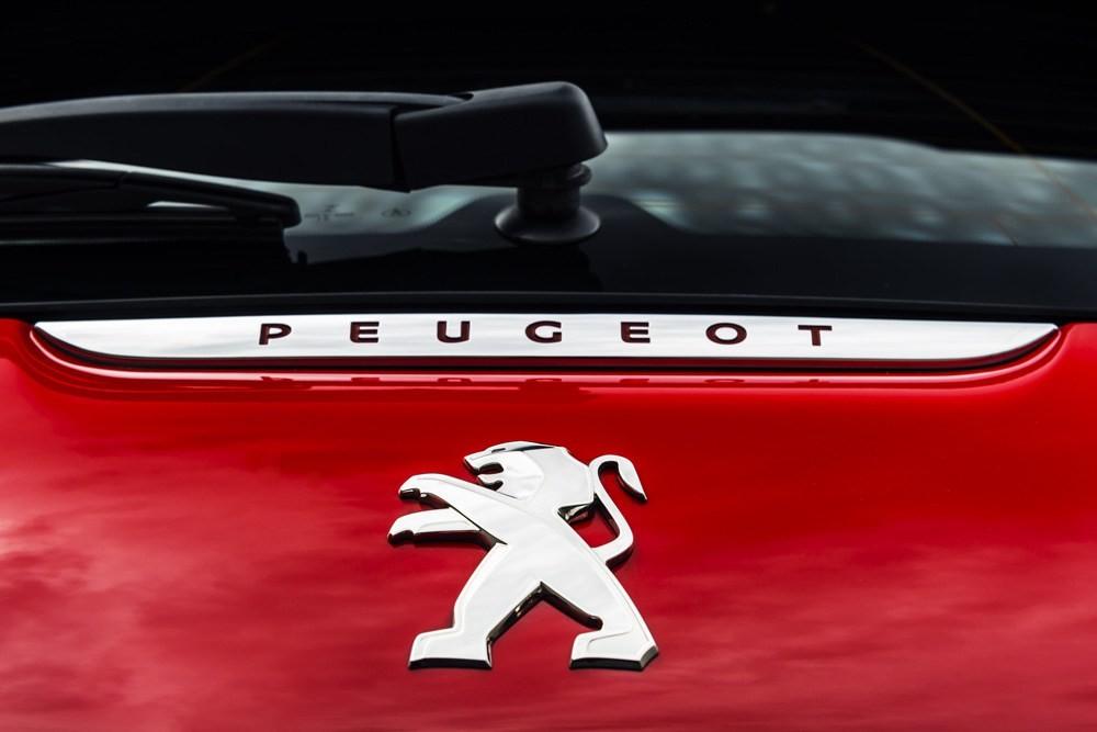 Peugeot 208 GT 2016 (officiel)