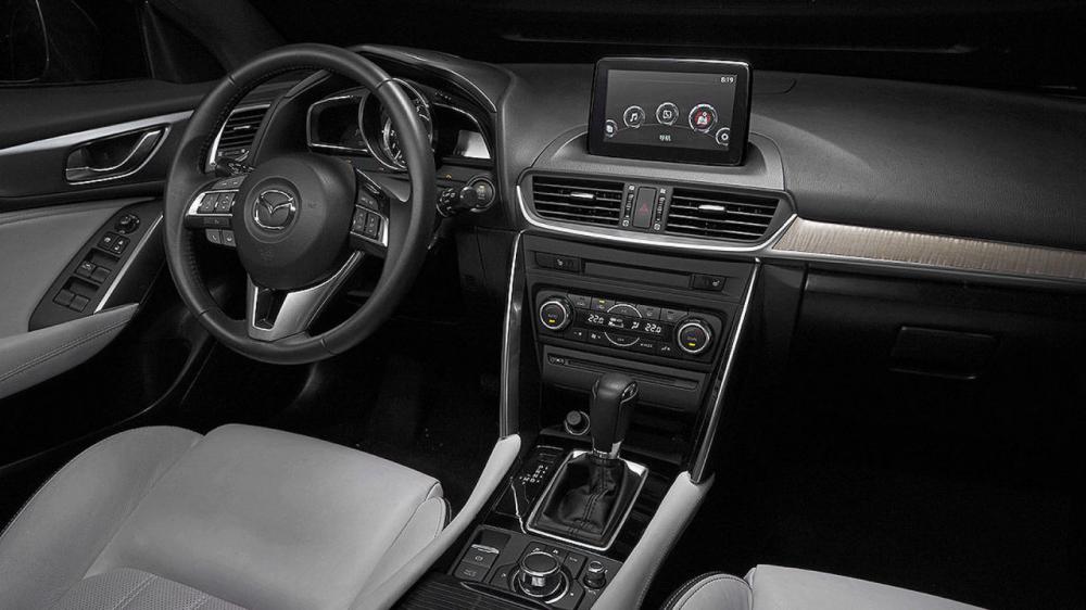  - Mazda CX-4 2016 (officiel)