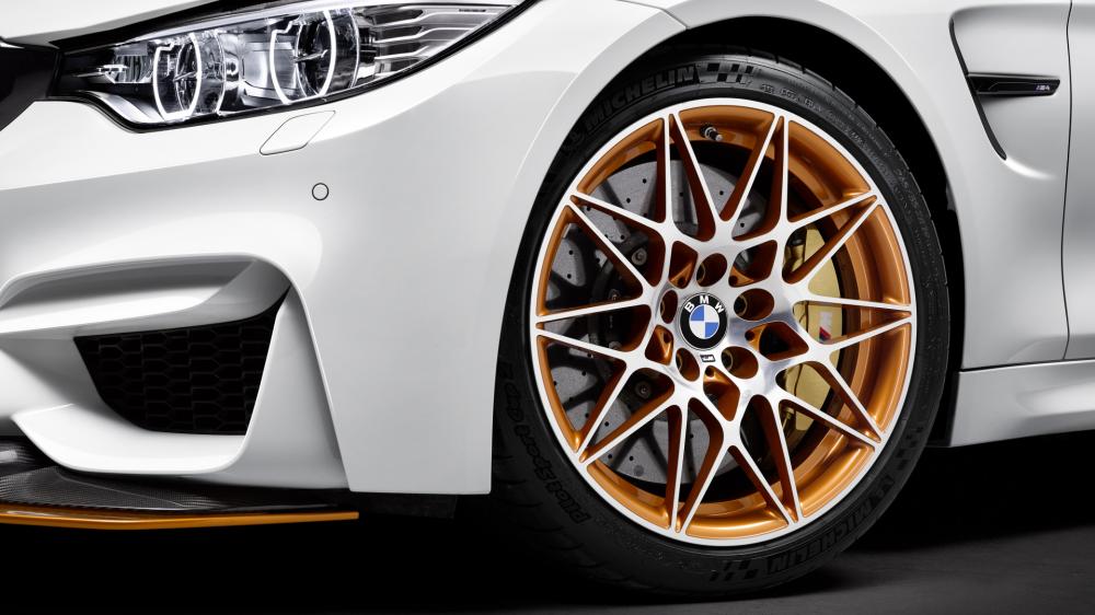 BMW M4 GTS safety car DTM 2016