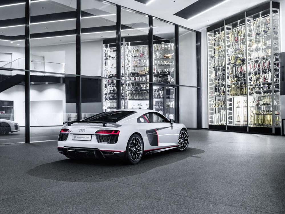 Audi R8 V10 Plus Selection 24h
