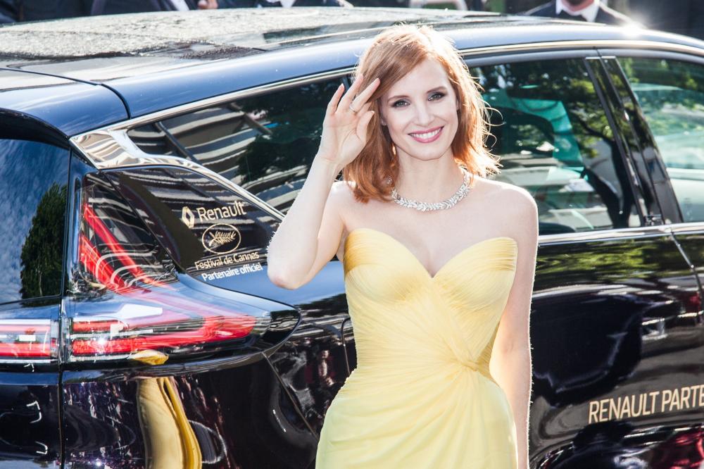  - Défilé de stars à bord du Renault Talisman au Festival de Cannes 2016