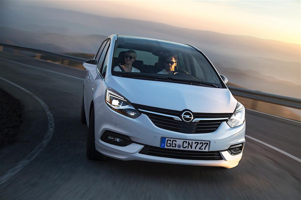  - Opel Zafira restylé 2016 (officiel)