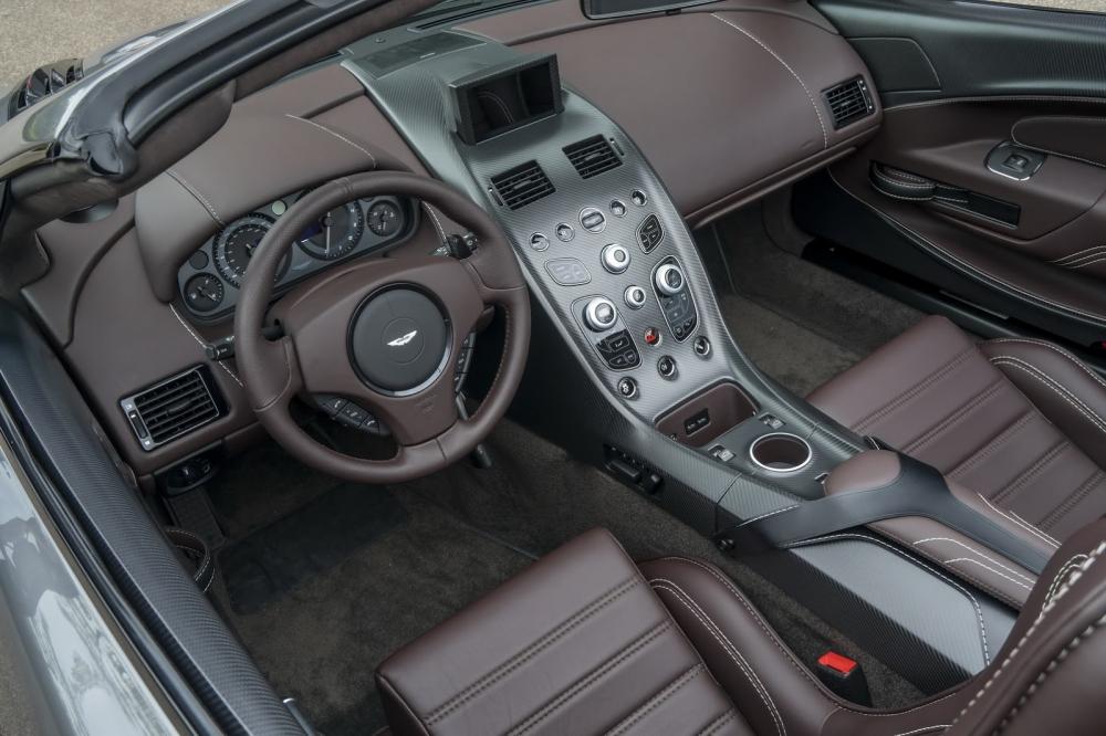  - Aston Martin Vantage GT12 Roadster
