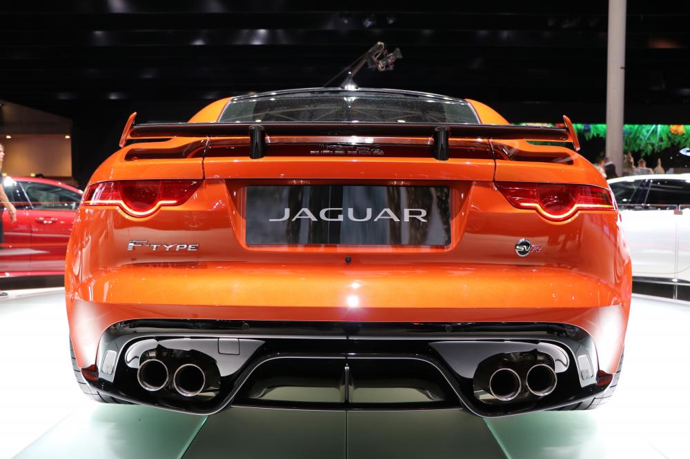  - Jaguar F-Type SVR