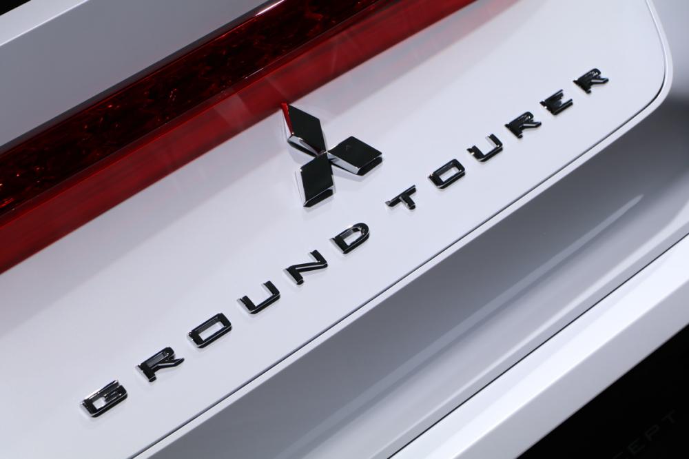  - Mitsubishi Ground Tourer PHEV Concept
