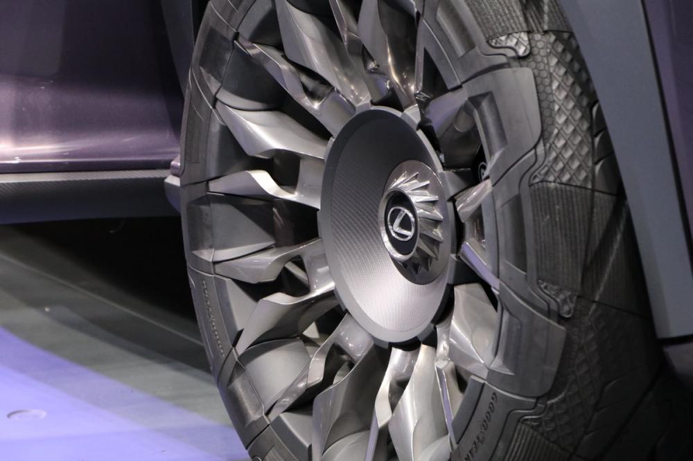  - Lexus UX Concept : les photos au Mondial de l'Auto