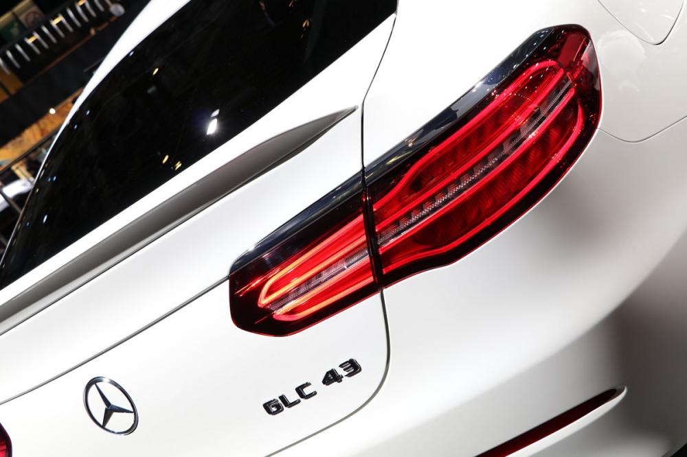  - Mercedes-AMG GLC 43 4Matic Coupé : les photos en direct du Mondial de l'Auto