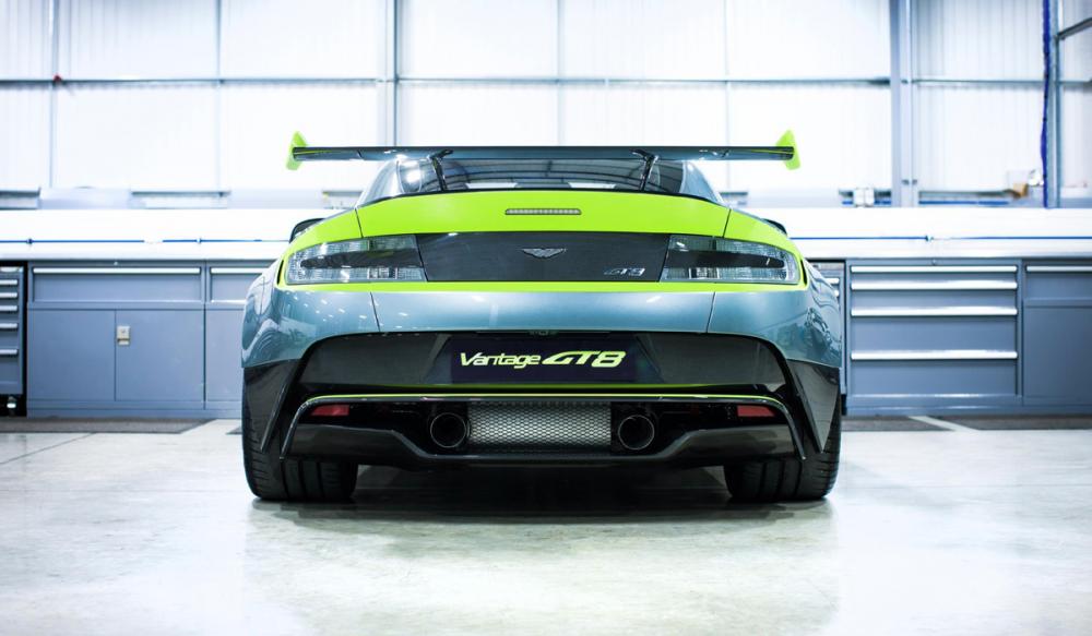  - Aston Martin Vantage GT8 : les photos