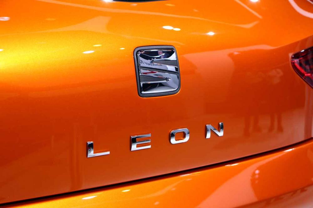  - Seat Leon Cross Sport Concept : les photos en direct de Francfort