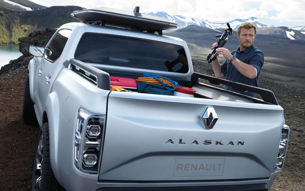  - Renault Alaskan