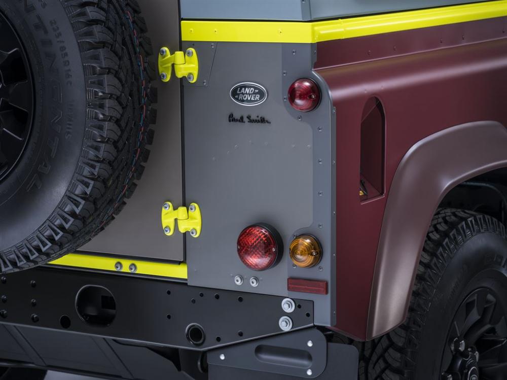  - Land Rover Defender Paul Smith