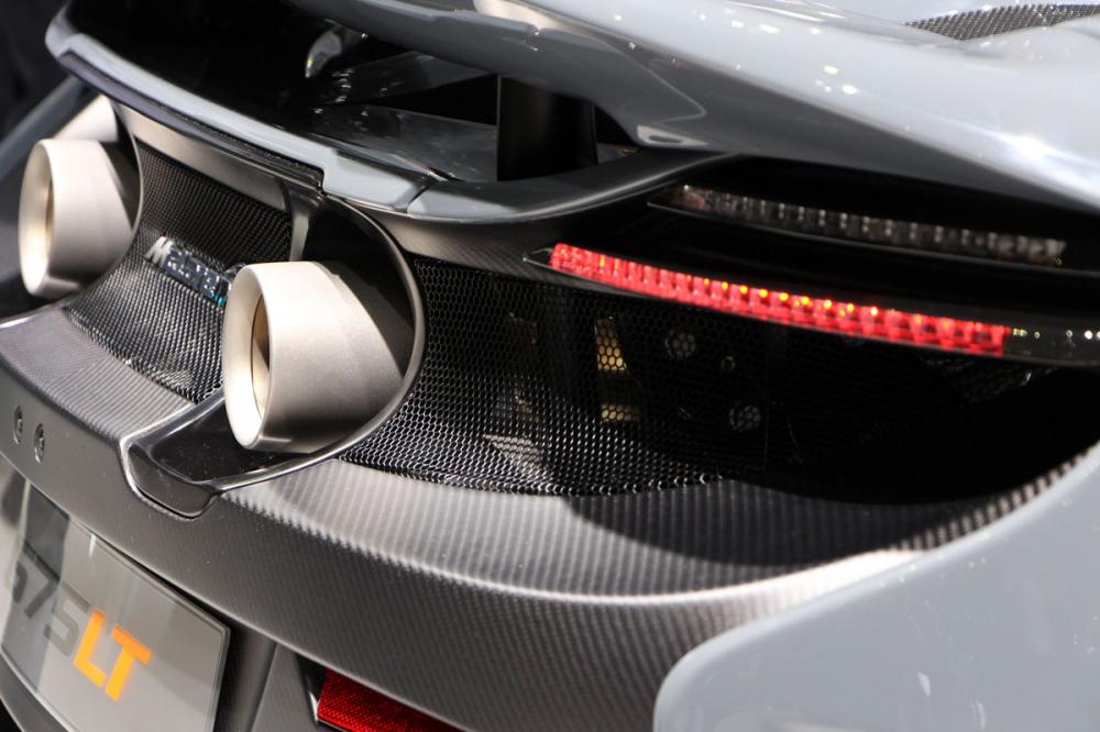  - McLaren 675 LT Genève 2015