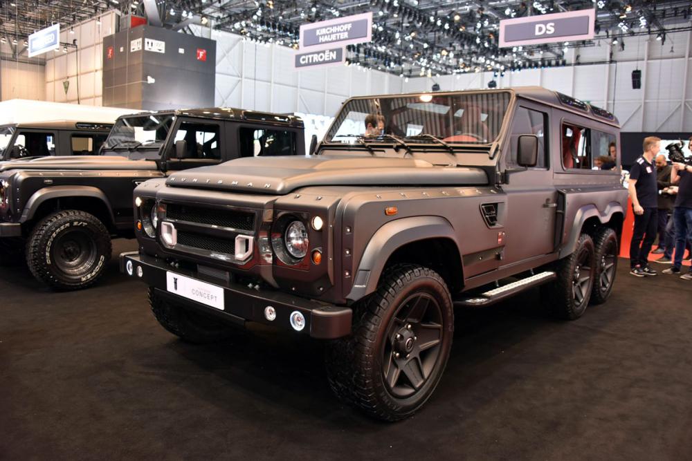  - Land Rover Defender 6x6 Kahn Design