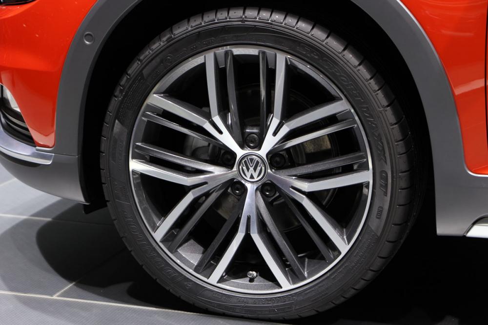  - Volkswagen Passat Alltrack Genève 2015