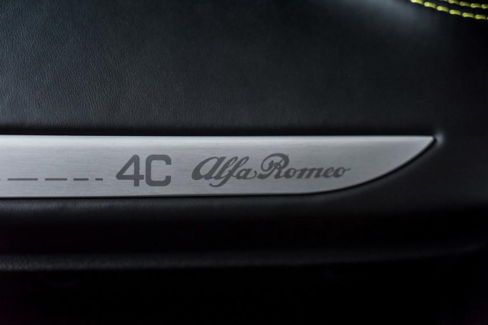  - Alfa Romeo 4C Spider