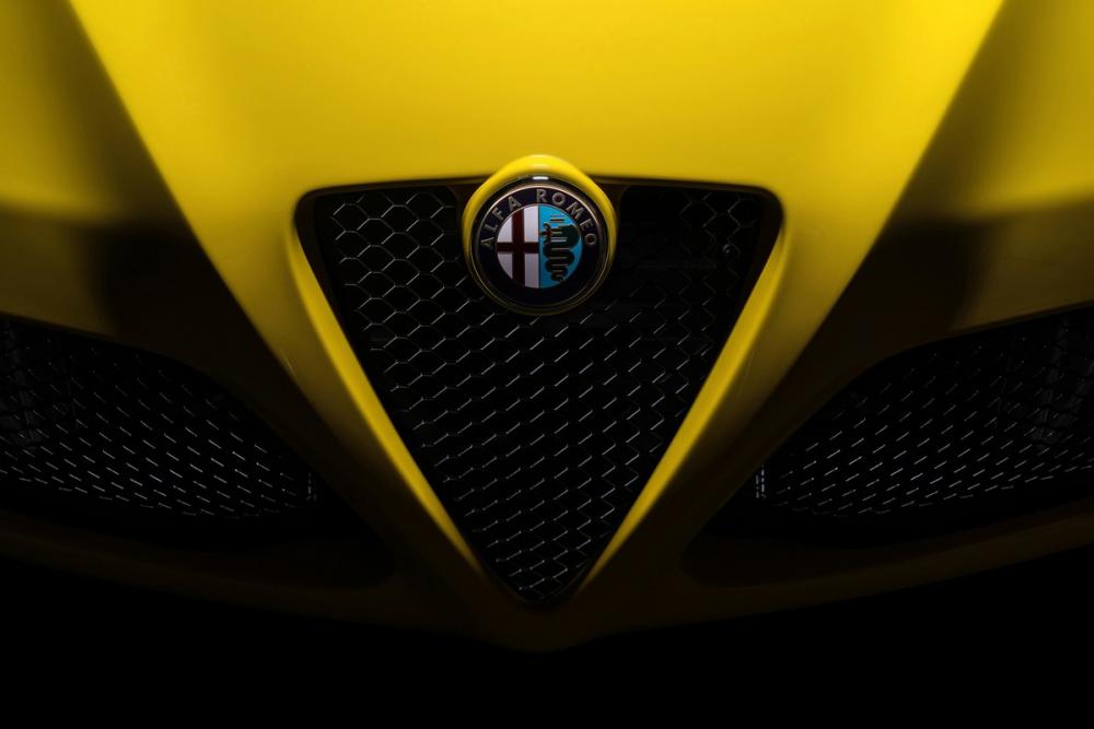 - Alfa Romeo 4C Spider