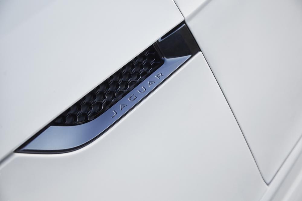  - Jaguar F-Type (LA 2015)